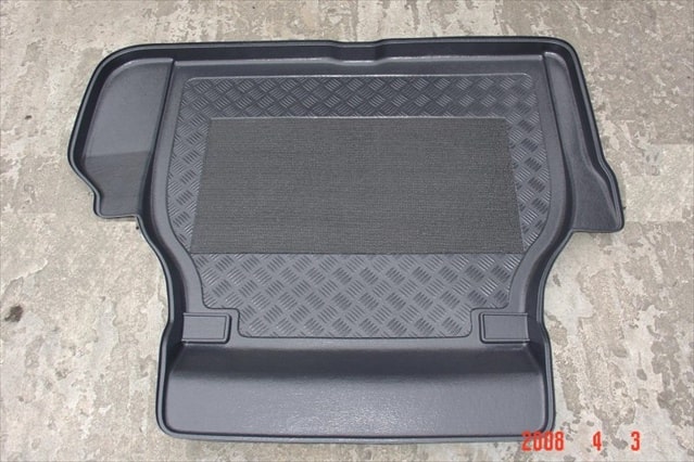 Jaguar XJ 350 Saloon 4 door Antislip Boot Liner